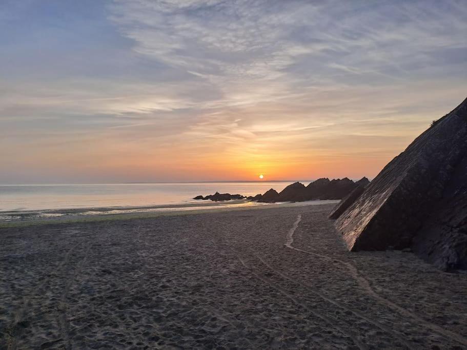 Charmant T3 Lumineux A 2 Pas Des Plages Appart 5 Binic Exterior photo